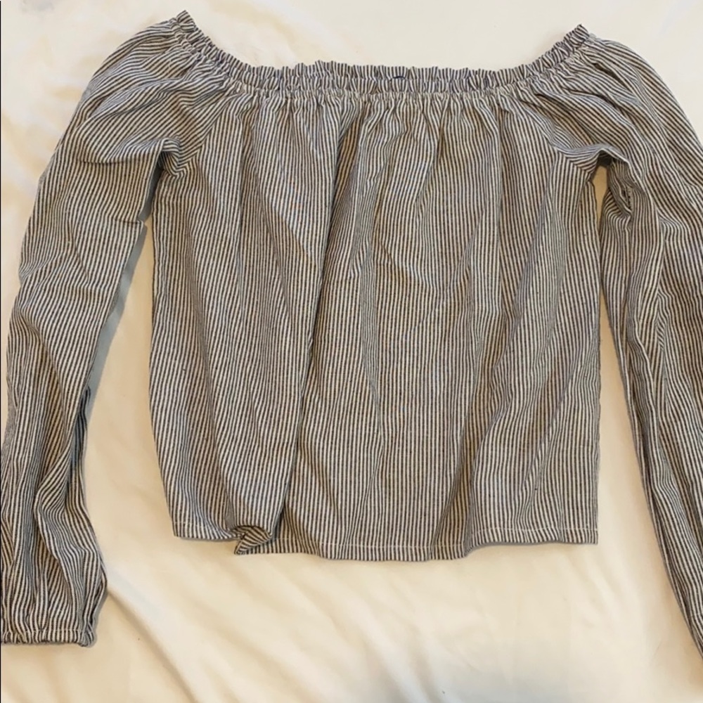 Brandy Melville Off the Shoulder